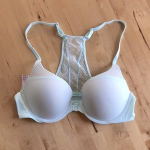 NWT VS T-shirt push-up bra
